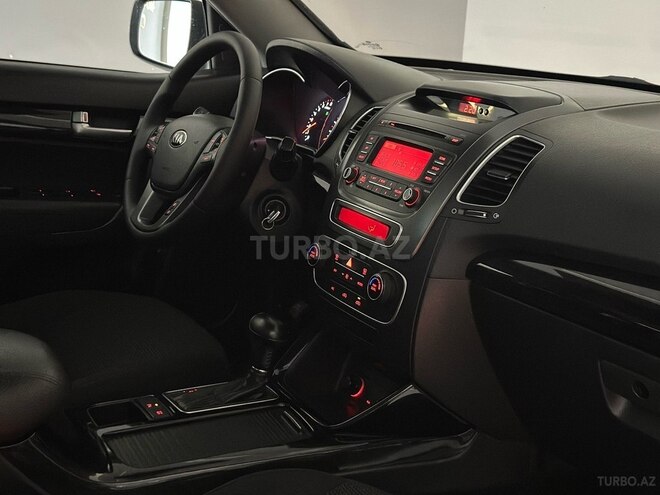Kia Sorento-8