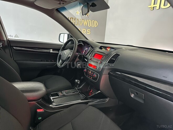 Kia Sorento-11