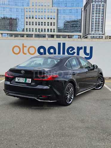 Toyota Camry-3
