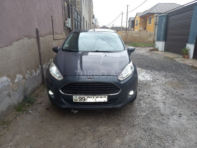 Ford Fiesta-1