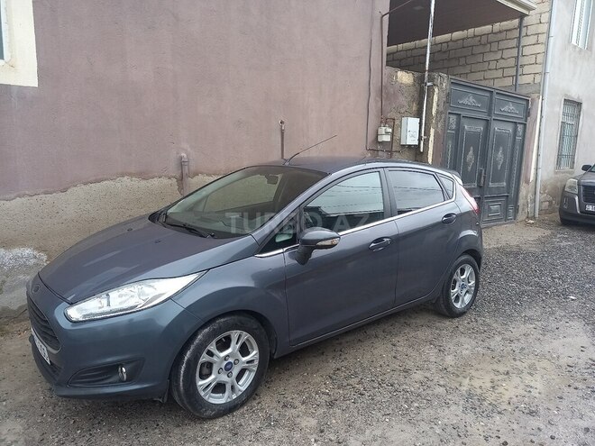 Ford Fiesta-5