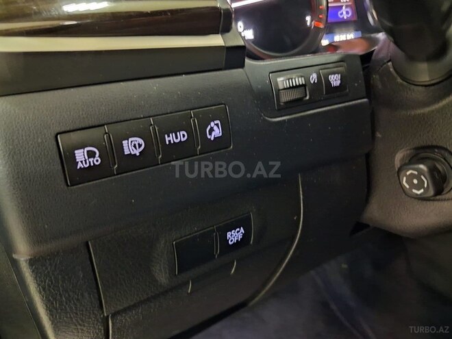 Lexus LX 570-13