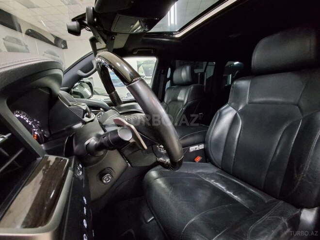 Lexus LX 570-16