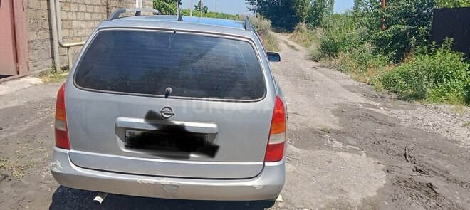 Opel Astra-2