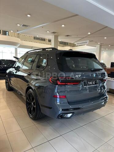 BMW X7-7