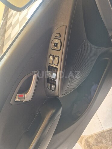 Hyundai Tucson-13