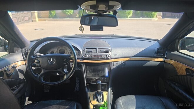 Mercedes E 300-3