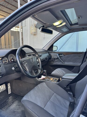 Mercedes E 240-9