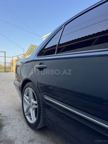 Mercedes E 240-15