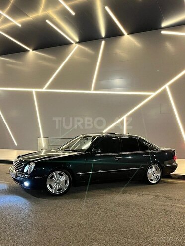 Mercedes E 240-18