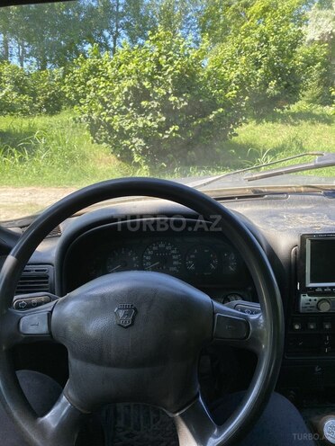GAZ 3102 "Volga"-5