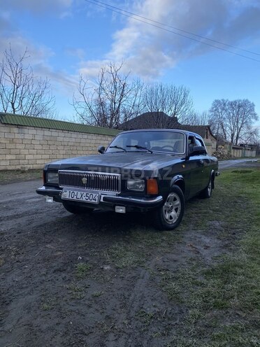 GAZ 3102 "Volga"-1
