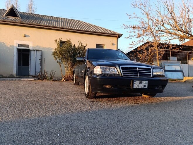 Mercedes C 200-2
