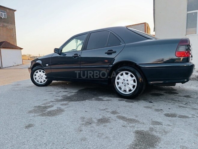 Mercedes C 200-4