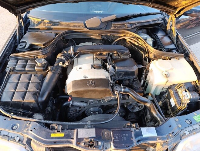 Mercedes C 200-9
