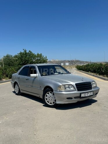 Mercedes C 240-3