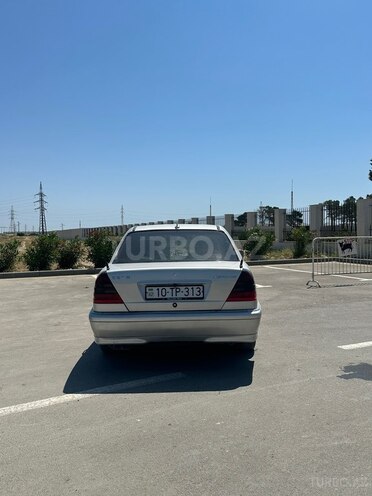 Mercedes C 240-7
