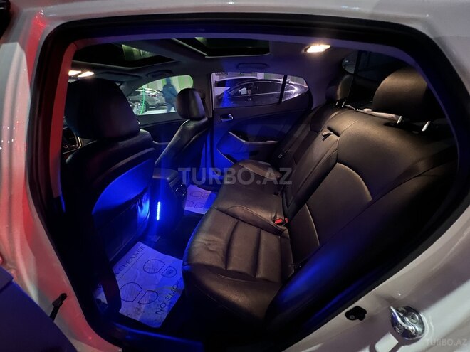 Kia K5-12
