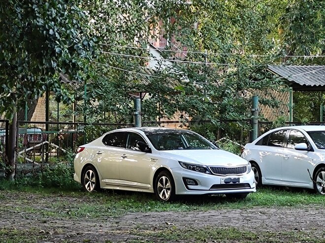 Kia K5-3