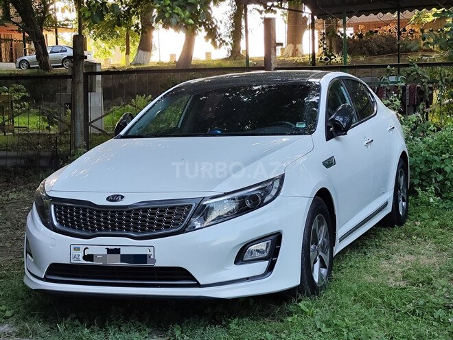 Kia K5-4