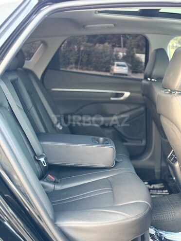 Hyundai Sonata-9