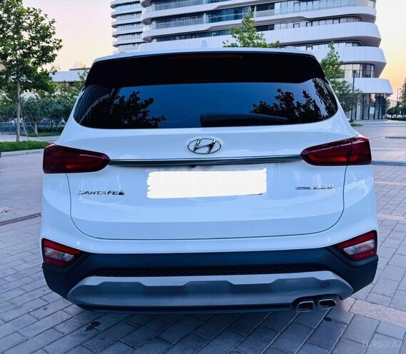 Hyundai Santa Fe-9