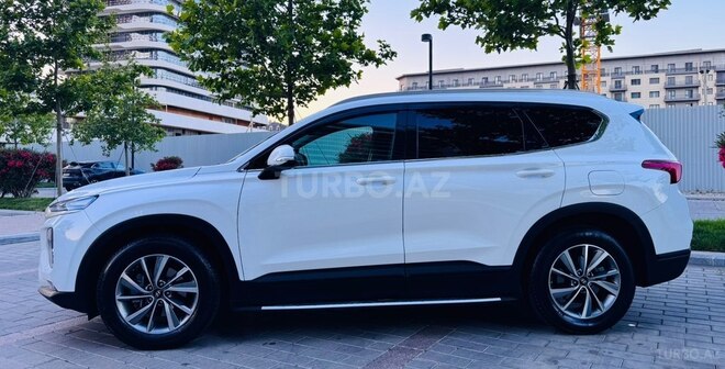 Hyundai Santa Fe-12