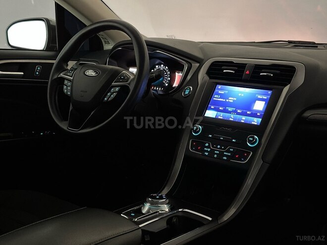 Ford Fusion (North America)-14