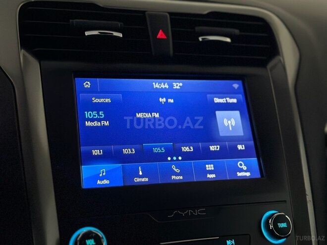 Ford Fusion (North America)-28