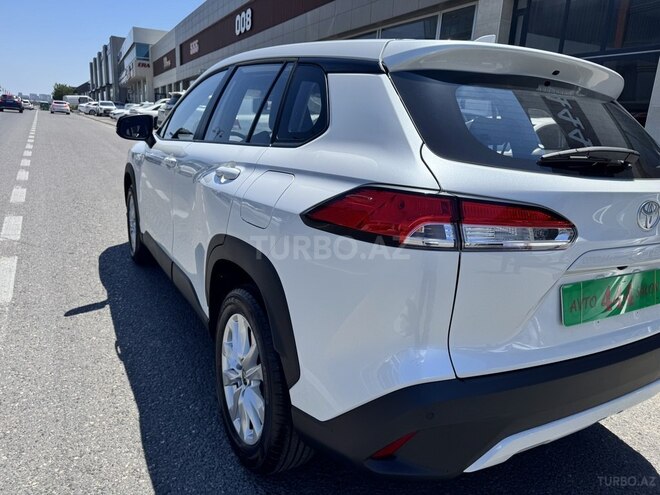 Toyota Corolla Cross-3