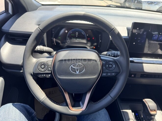 Toyota Corolla Cross-18