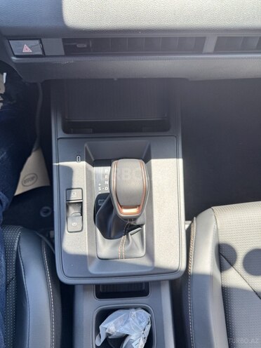 Toyota Corolla Cross-17