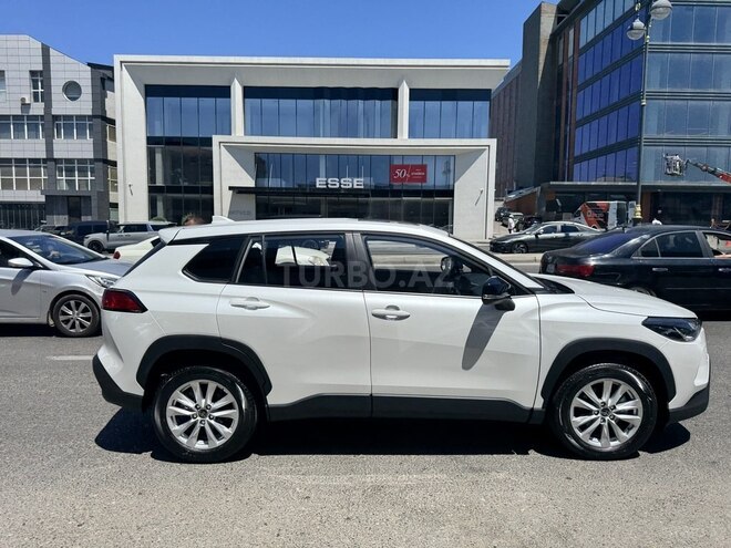 Toyota Corolla Cross-4