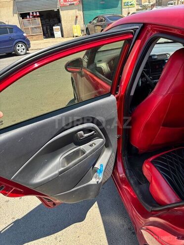 Kia Rio-10