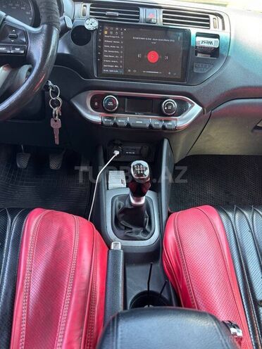 Kia Rio-11