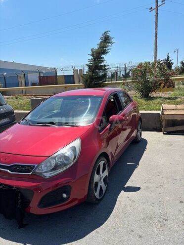 Kia Rio-4