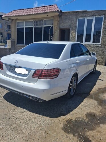 Mercedes E 200-4