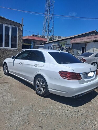 Mercedes E 200-5