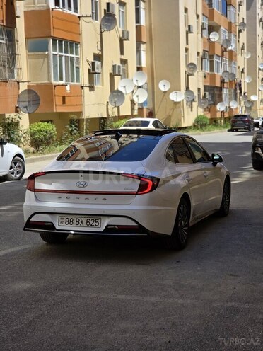 Hyundai Sonata-3
