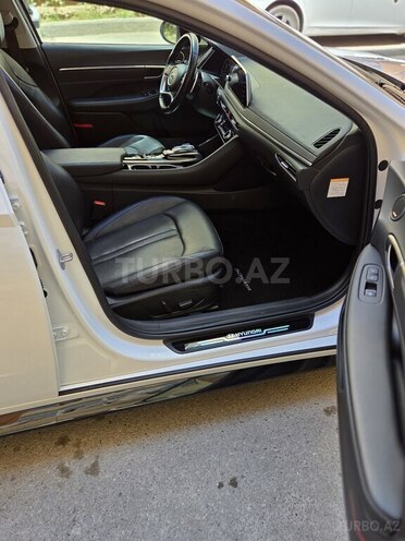 Hyundai Sonata-10