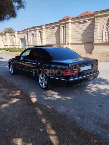Mercedes E 200-8