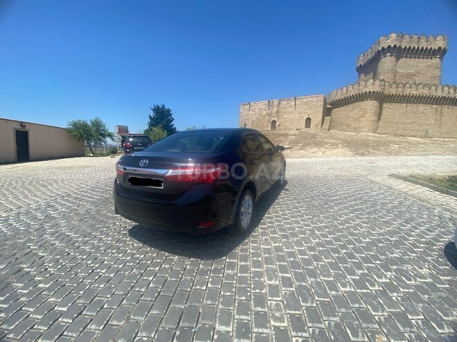 Toyota Corolla-10