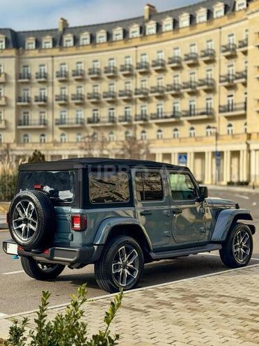 Jeep Wrangler-3