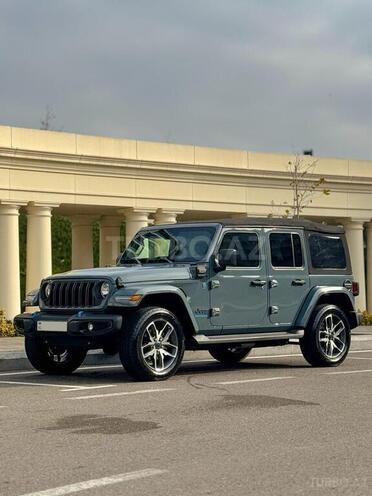 Jeep Wrangler-4