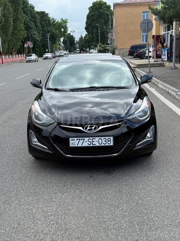 Hyundai Elantra-1