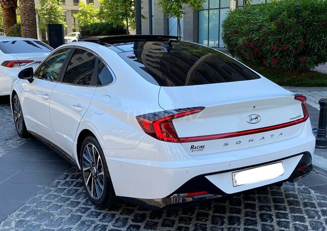 Hyundai Sonata-5