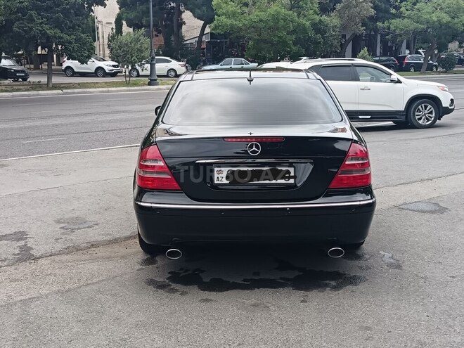 Mercedes E 320-6