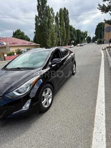 Hyundai Elantra-5