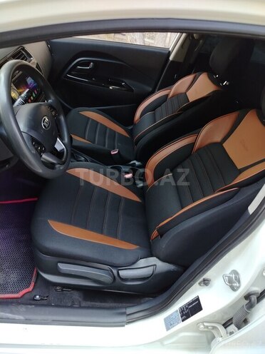 Kia Rio-8