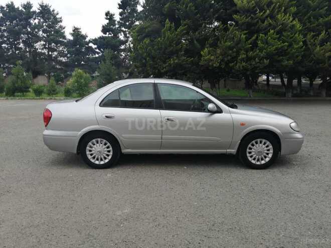 Nissan Sunny-6